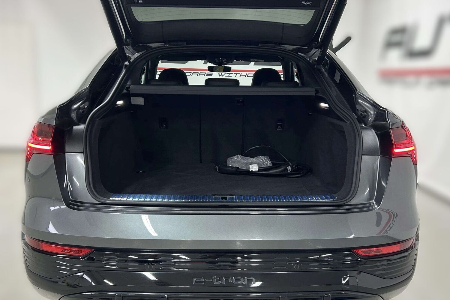 Audi Q8 e-tron vaihtoauto