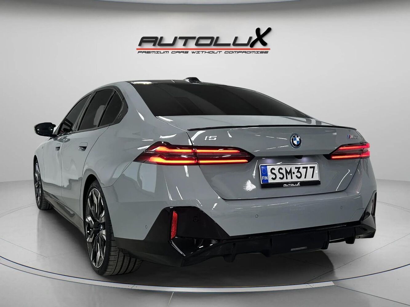 BMW i5 M60 vaihtoauto