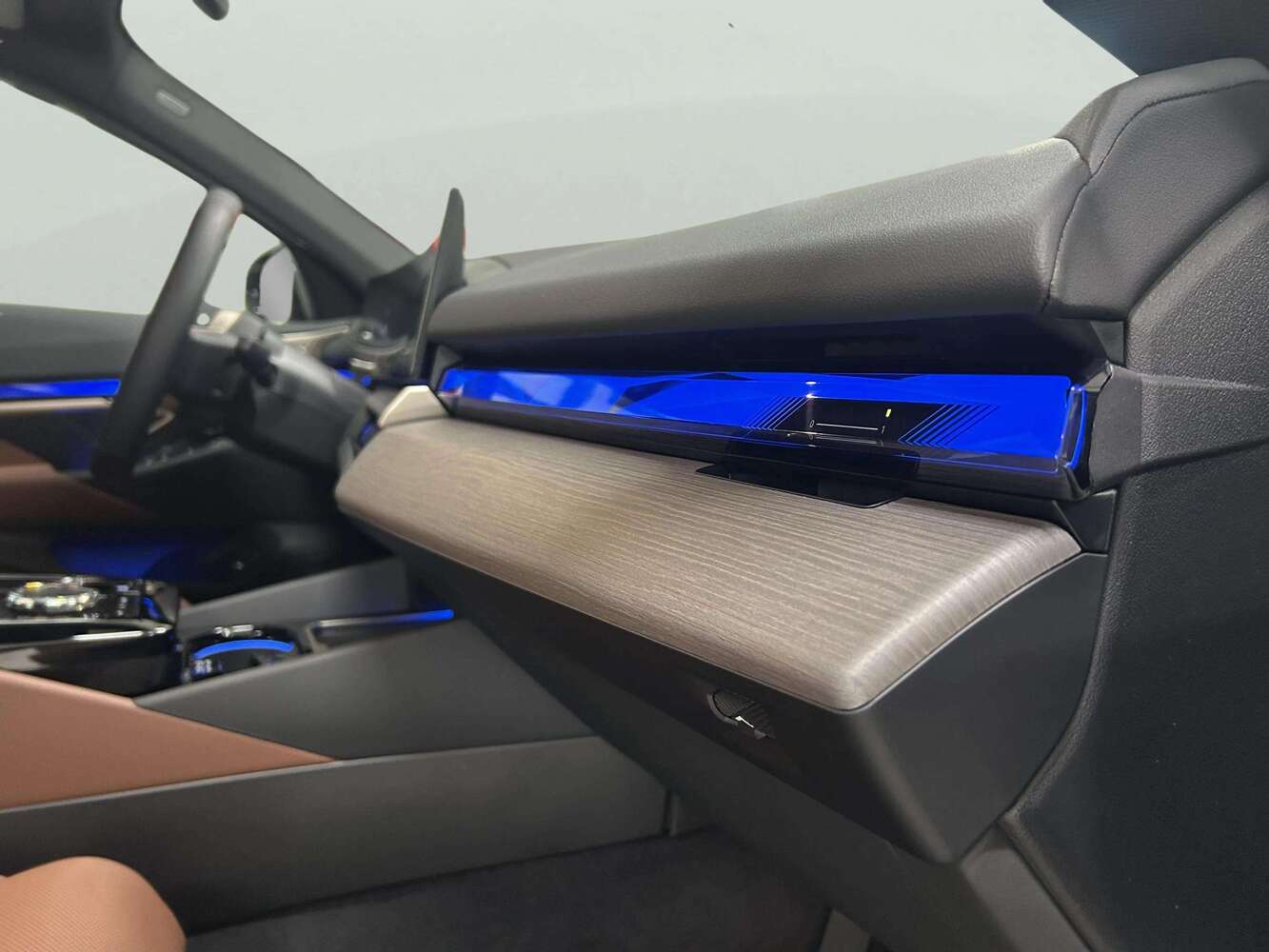 BMW i5 M60 vaihtoauto