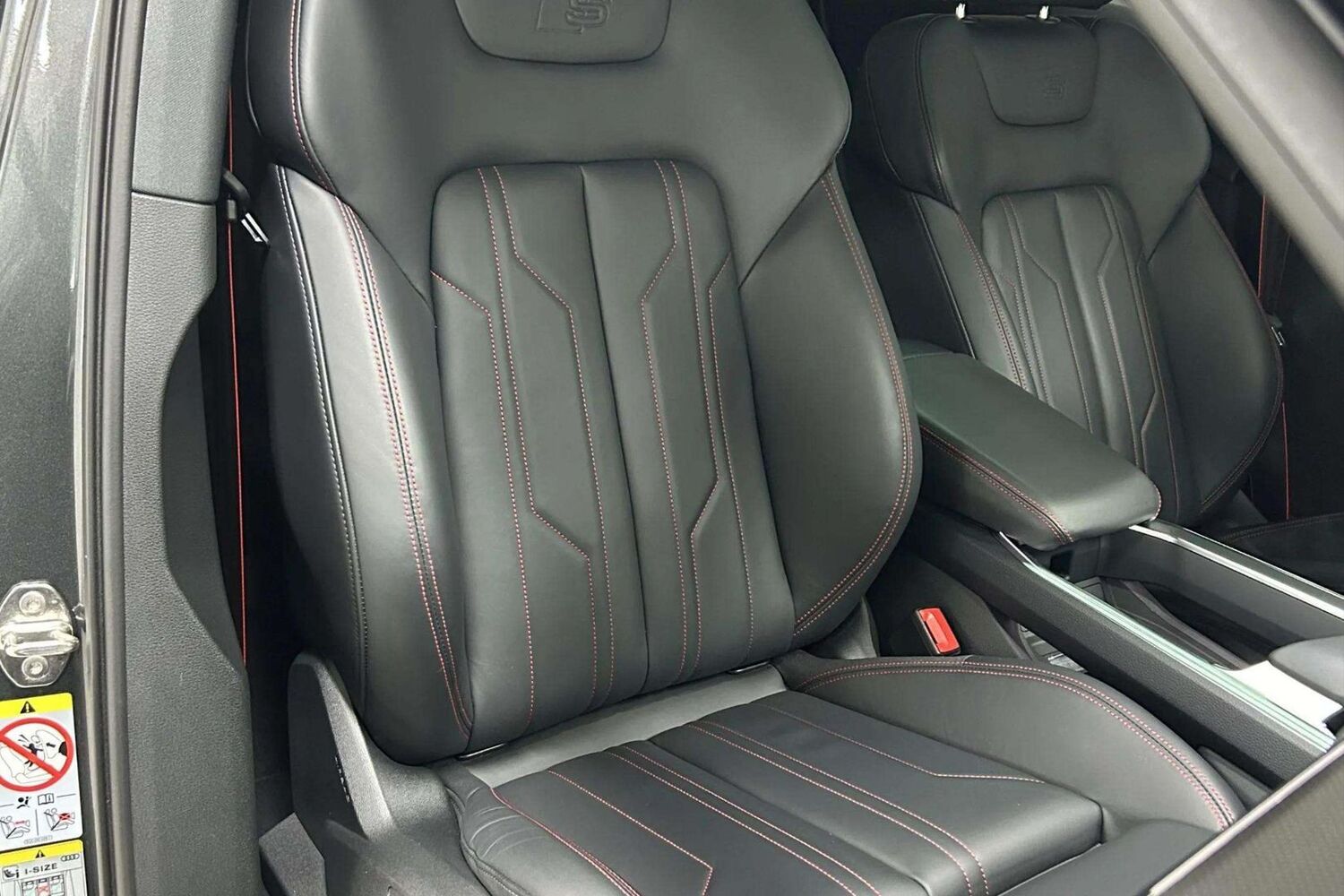 Audi Q8 e-tron vaihtoauto