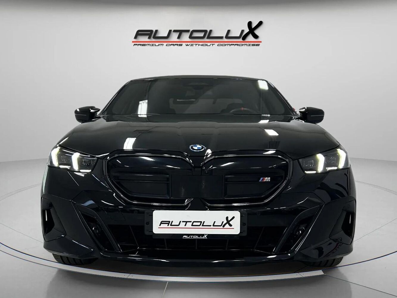 BMW i5 M60 vaihtoauto