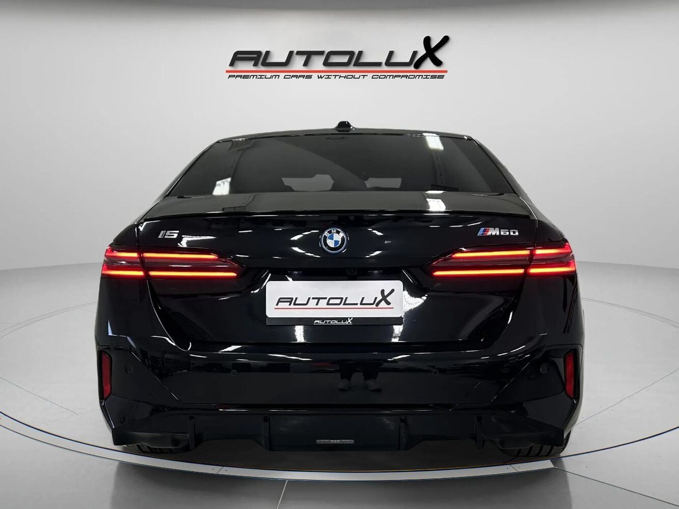 BMW i5 M60 vaihtoauto