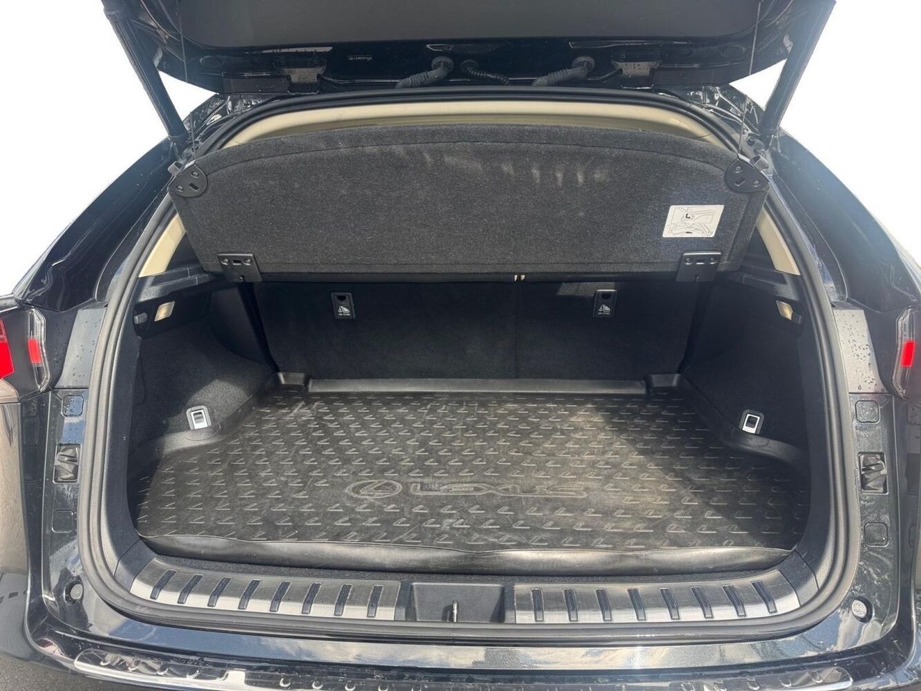 Lexus NX vaihtoauto