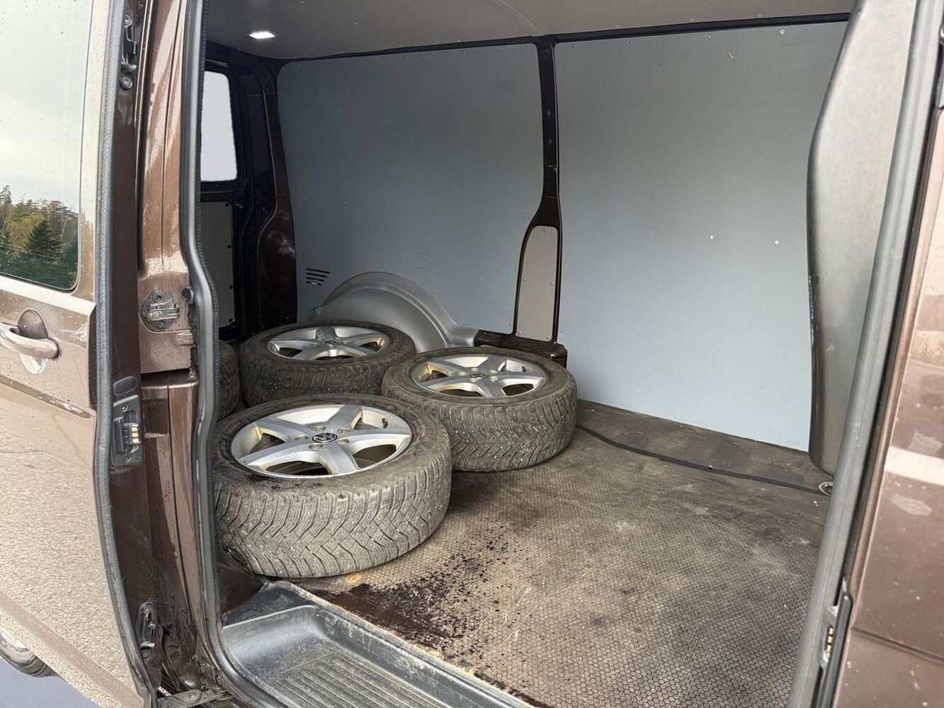 Volkswagen Transporter vaihtoauto