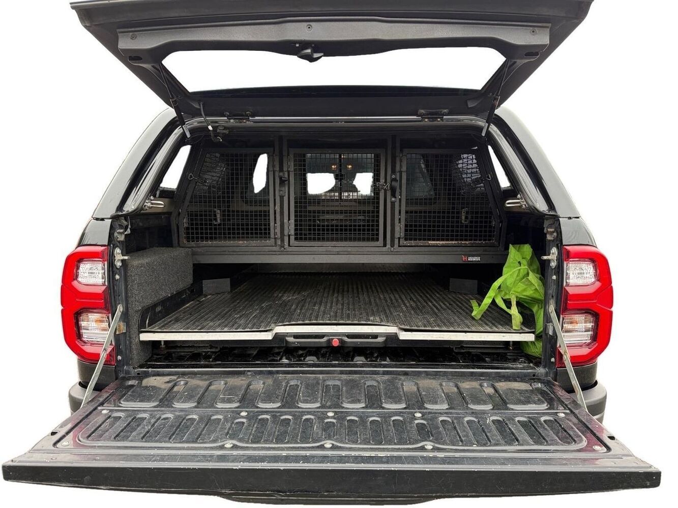 Toyota Hilux vaihtoauto