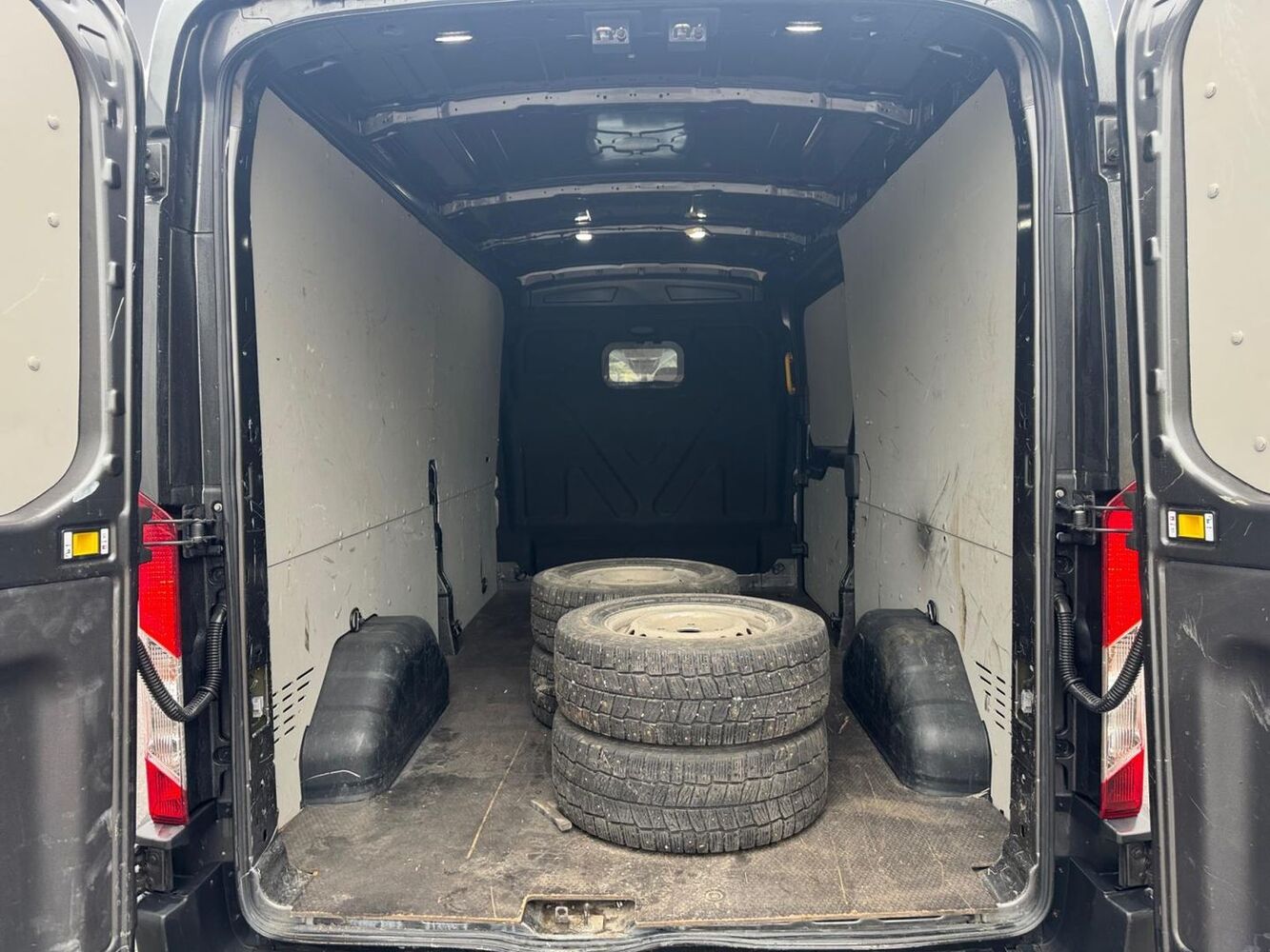Ford Transit vaihtoauto