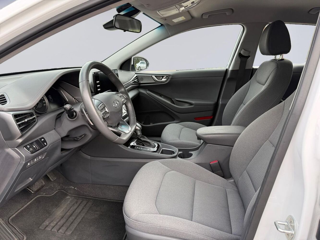 Hyundai IONIQ plug-in vaihtoauto