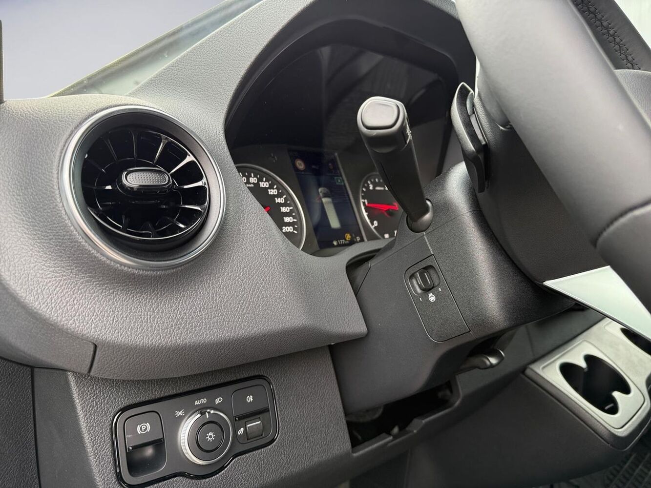 Mercedes-Benz Sprinter vaihtoauto