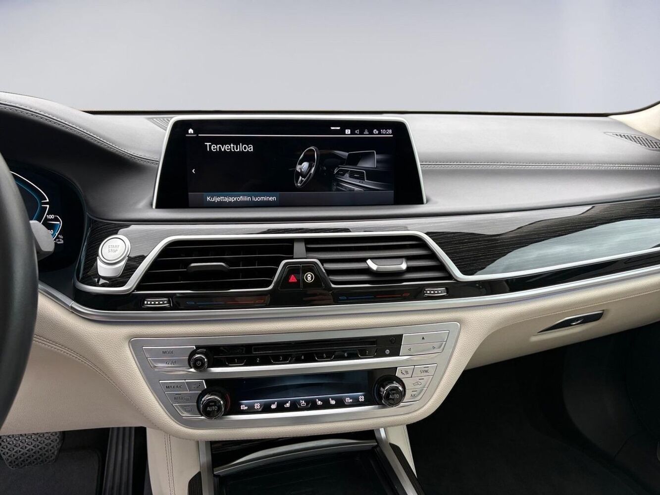 BMW 745 vaihtoauto