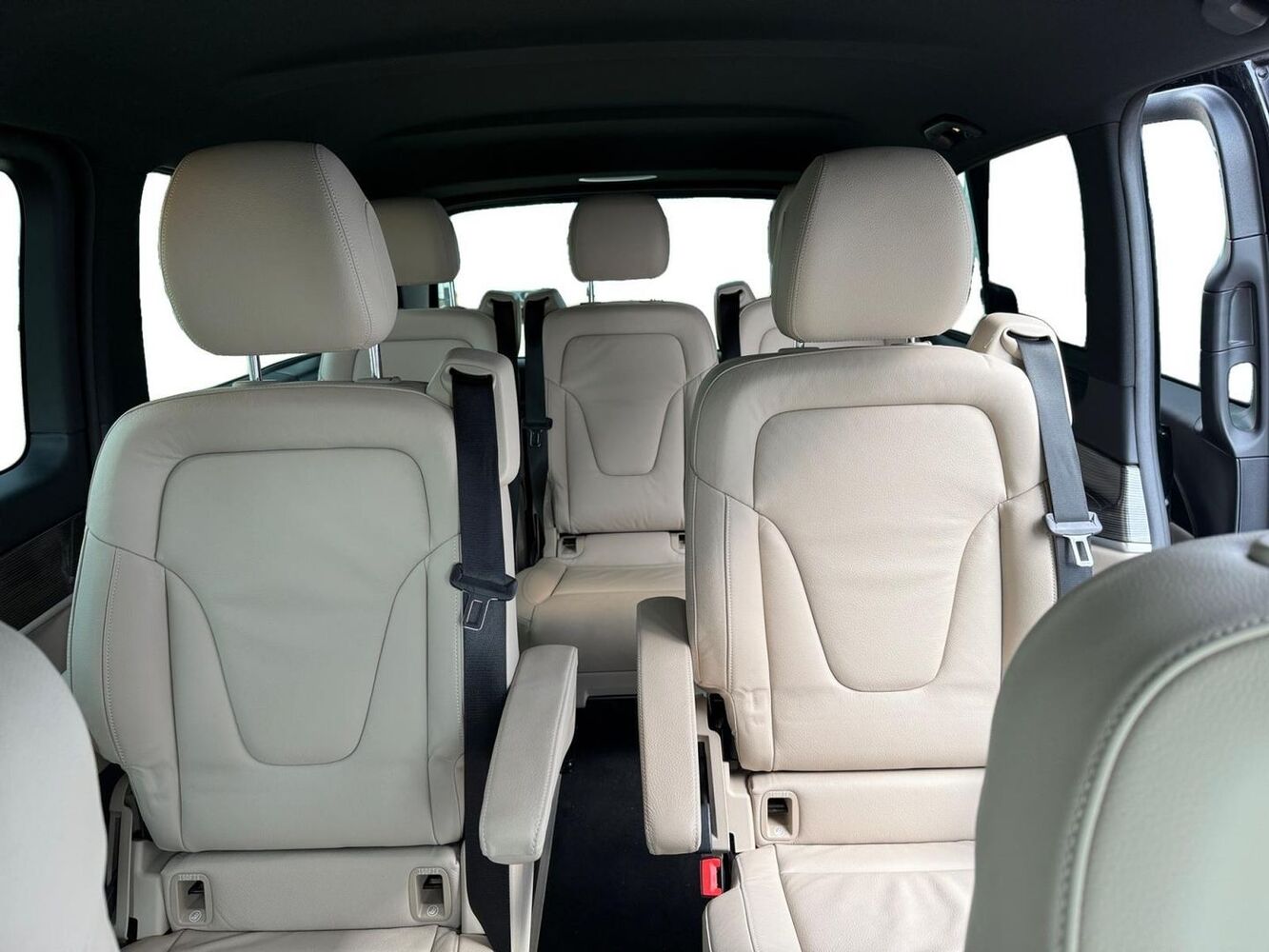 Mercedes-Benz EQV vaihtoauto