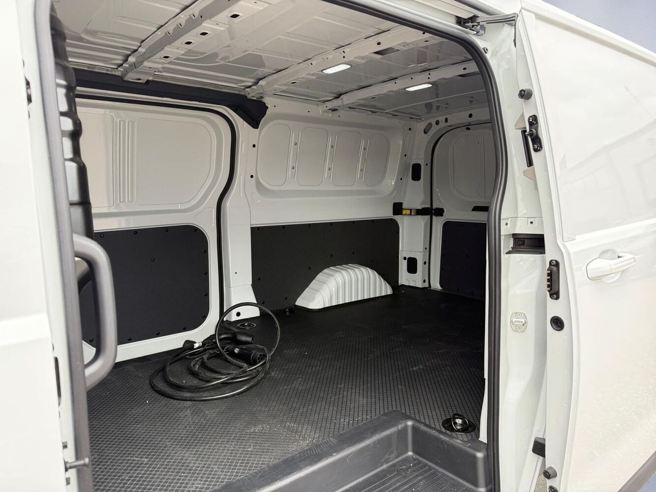 Maxus e-Deliver 7 vaihtoauto