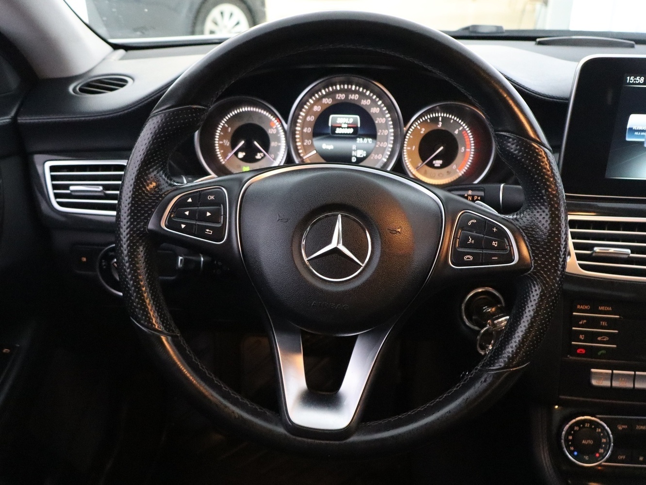 Mercedes-Benz CLS vaihtoauto