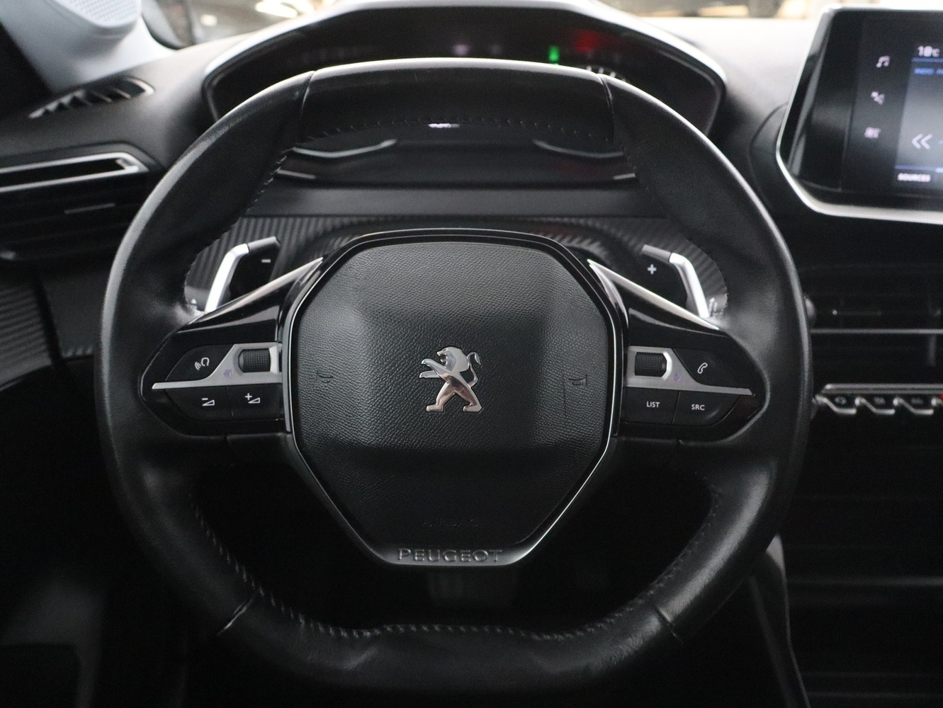 Peugeot 208 vaihtoauto