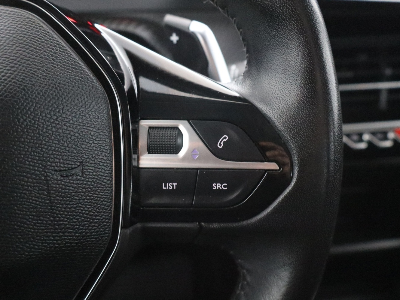 Peugeot 208 vaihtoauto