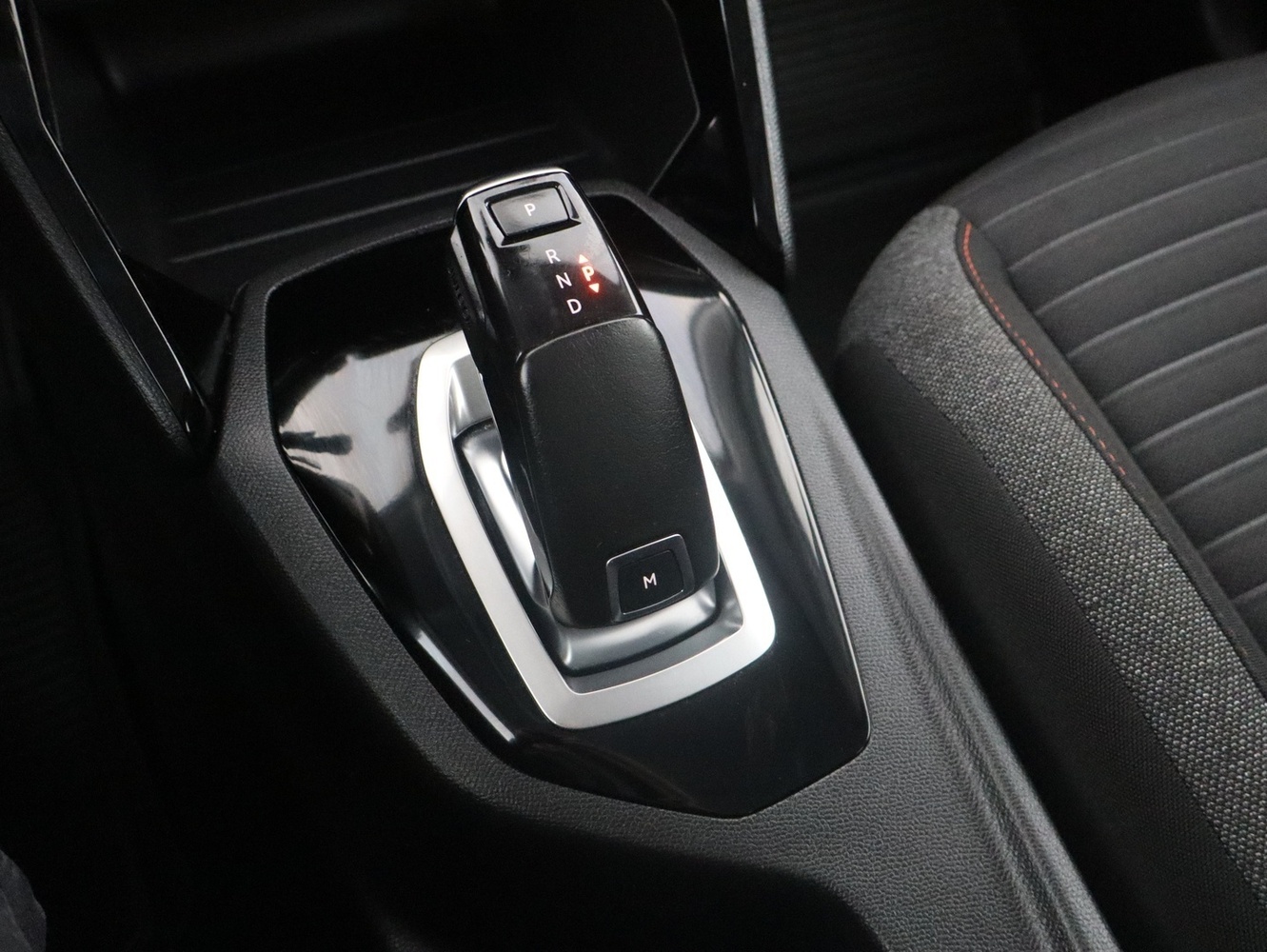 Peugeot 208 vaihtoauto