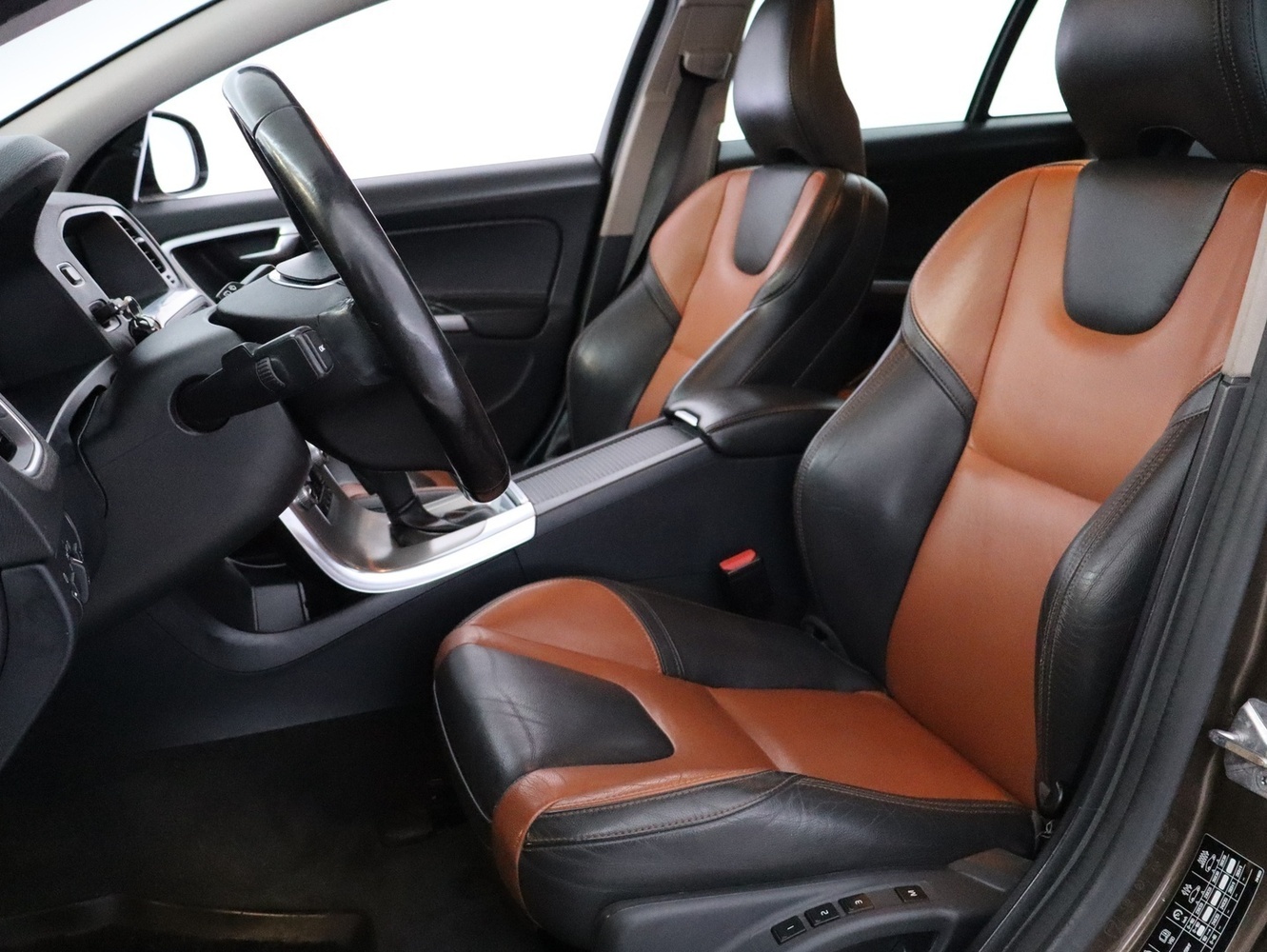 Volvo V60 Cross Country vaihtoauto