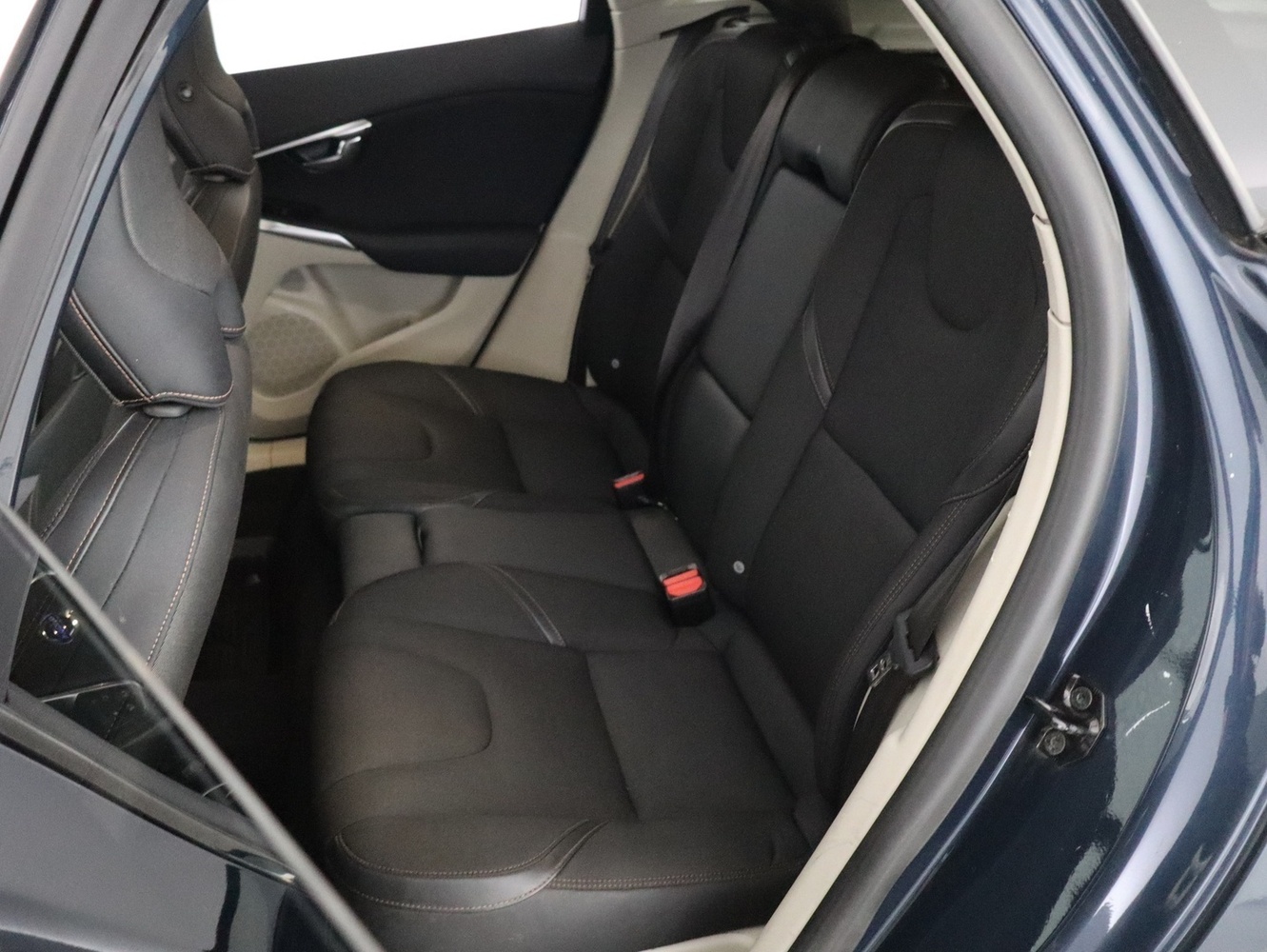 Volvo V40 Cross Country vaihtoauto
