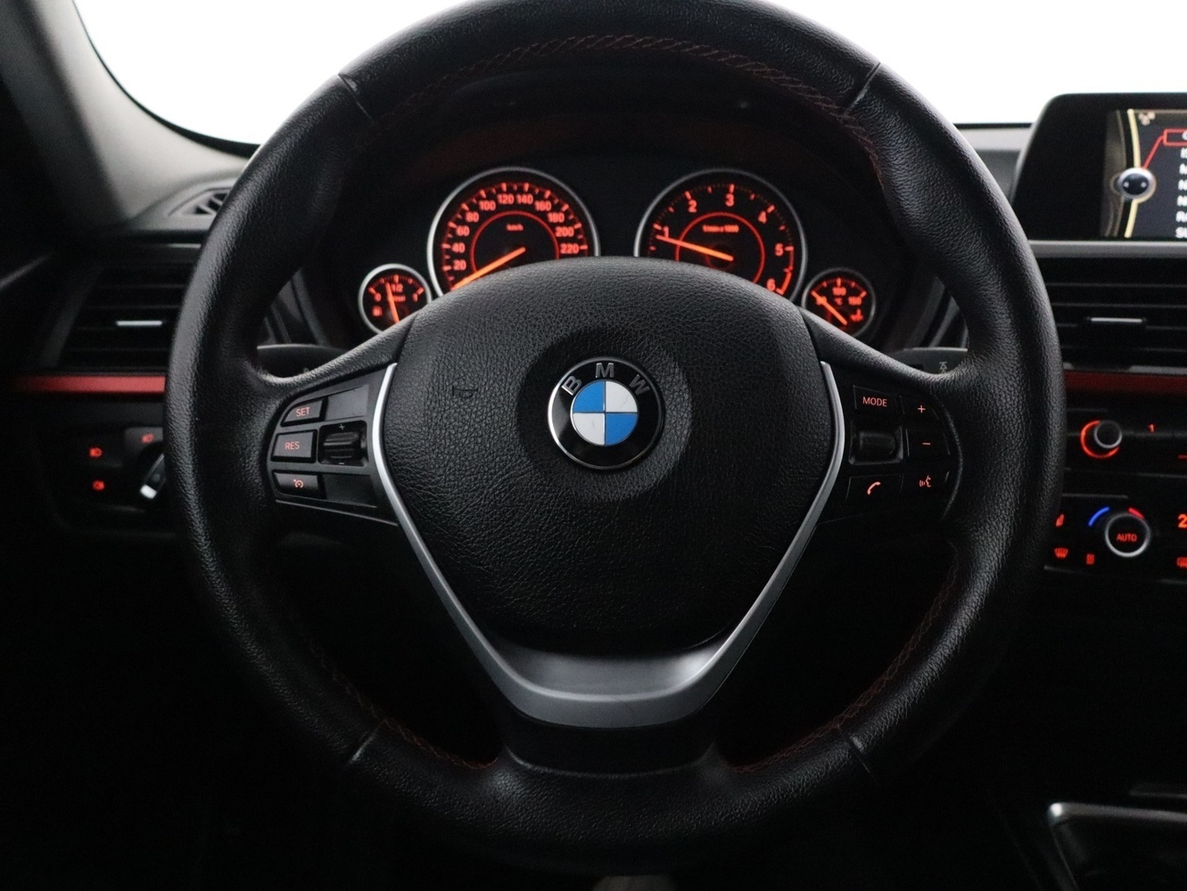 BMW 320 vaihtoauto