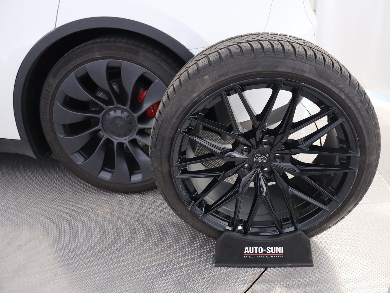 Tesla Model Y vaihtoauto