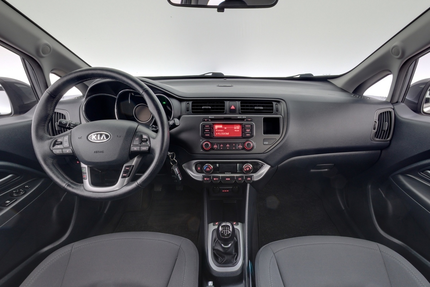 Kia Rio vaihtoauto
