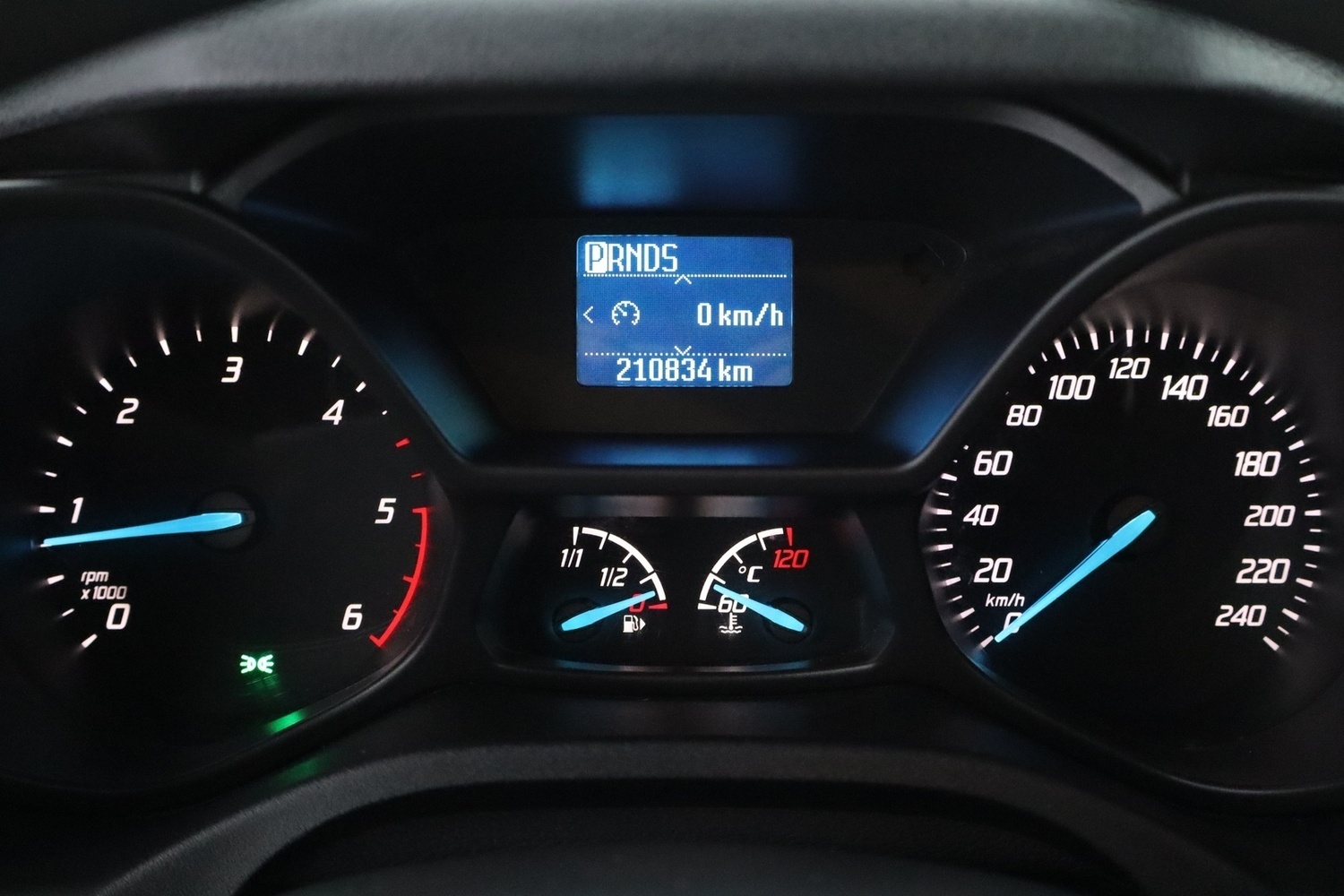 Ford Tourneo Connect vaihtoauto