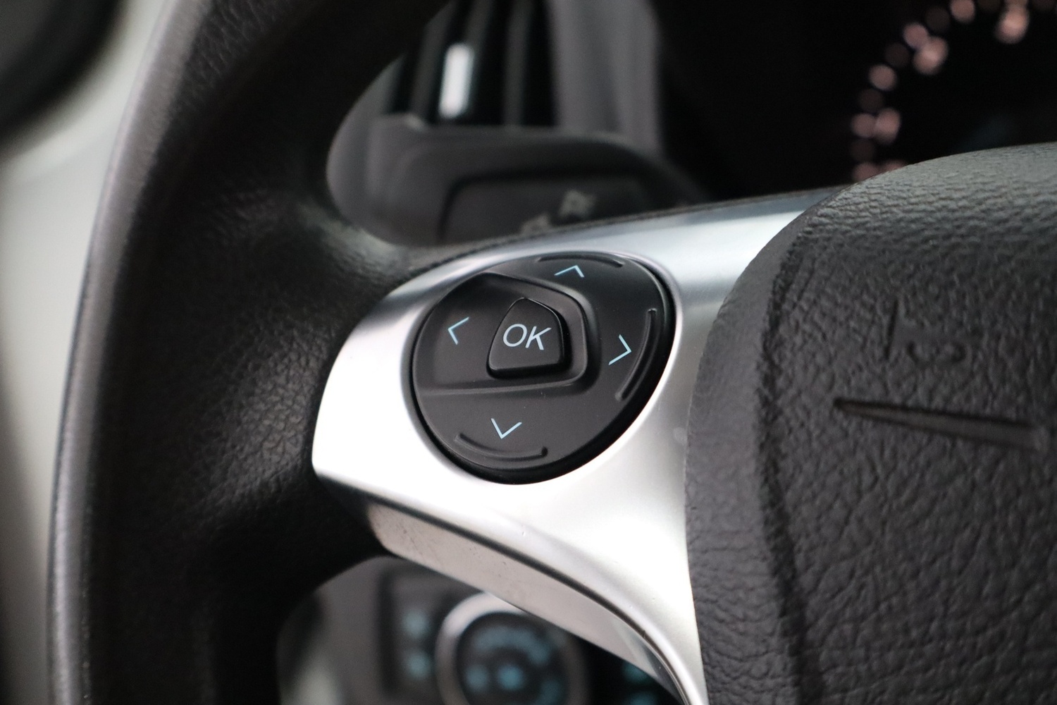 Ford Tourneo Connect vaihtoauto