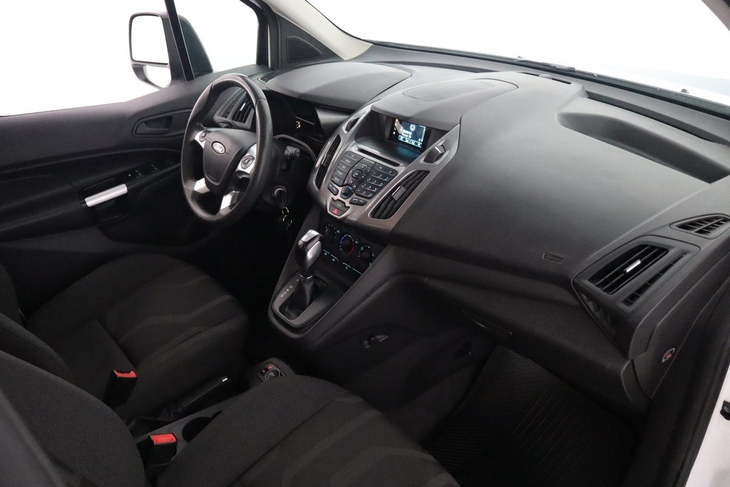 Ford Tourneo Connect vaihtoauto