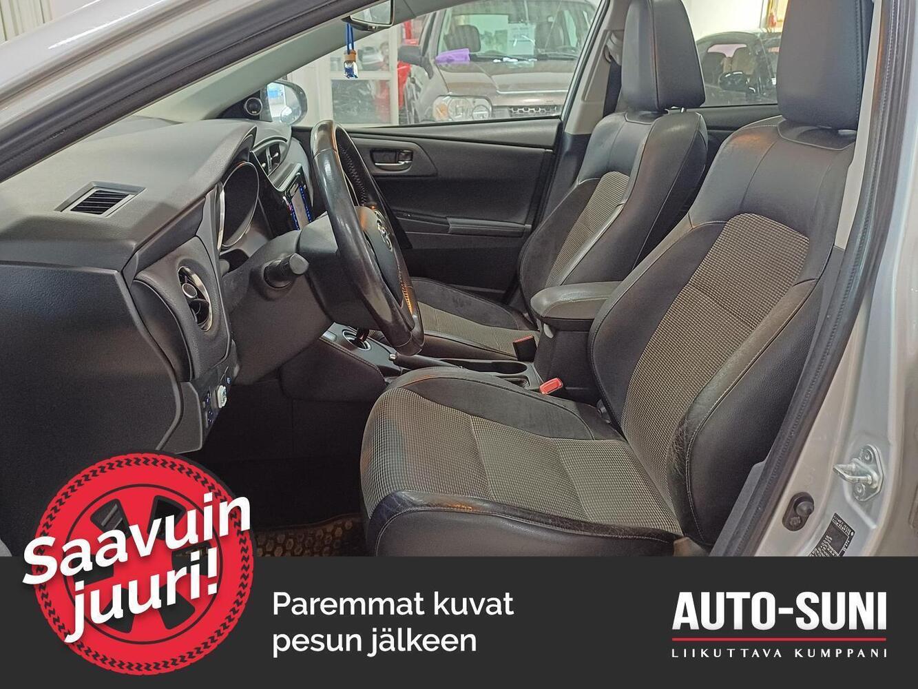 Toyota Auris vaihtoauto