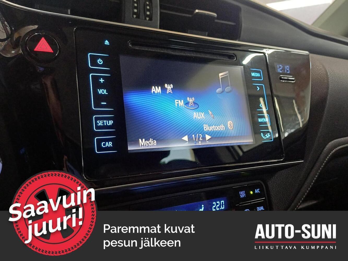Toyota Auris vaihtoauto