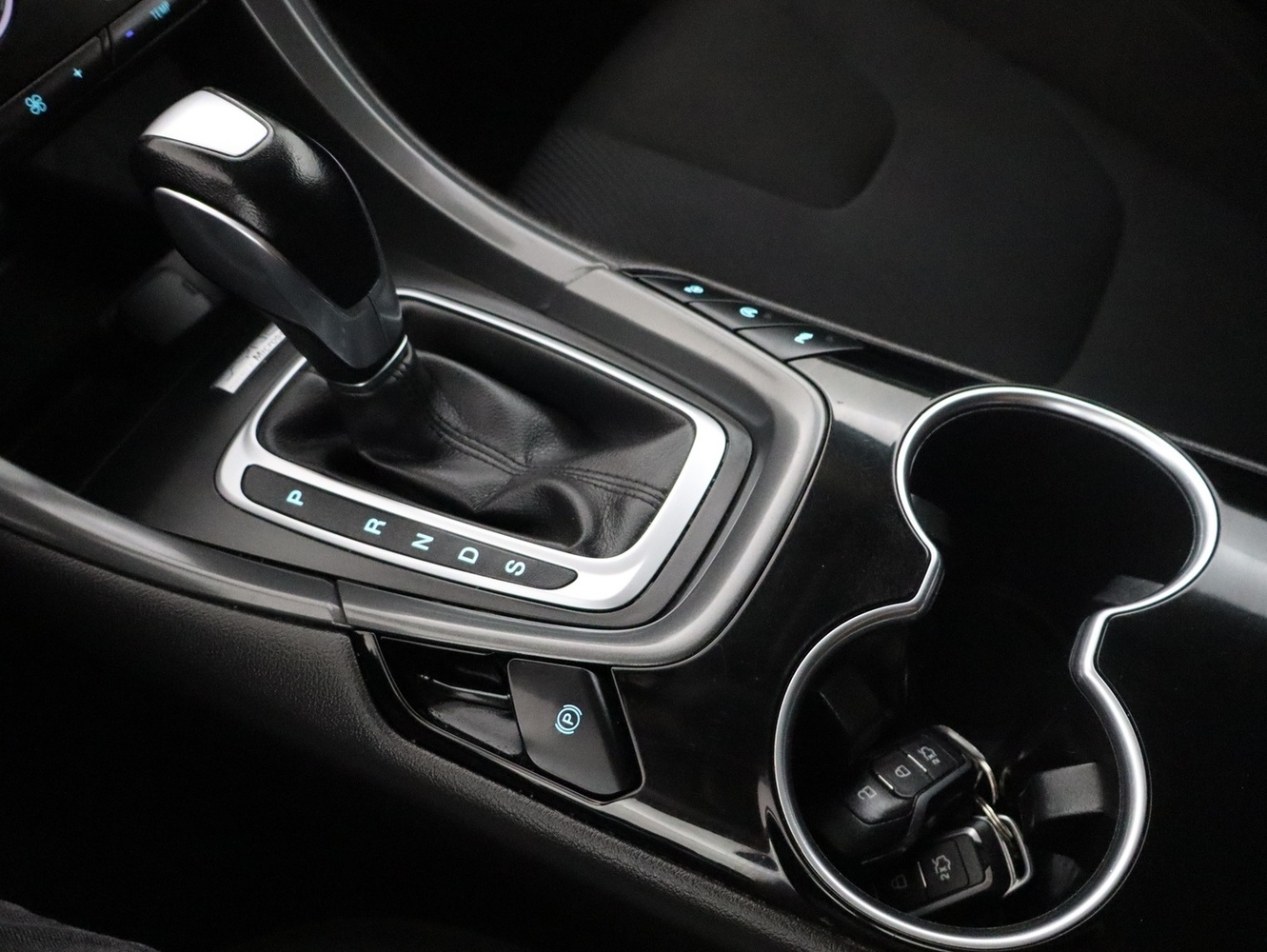 Ford Mondeo vaihtoauto