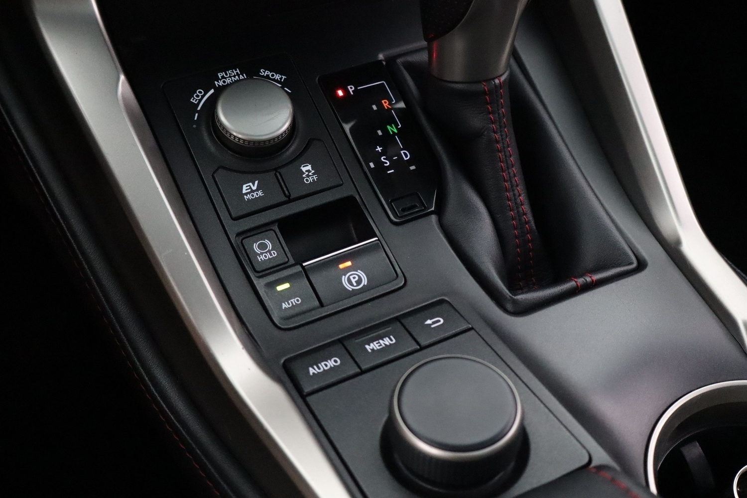 Lexus NX vaihtoauto