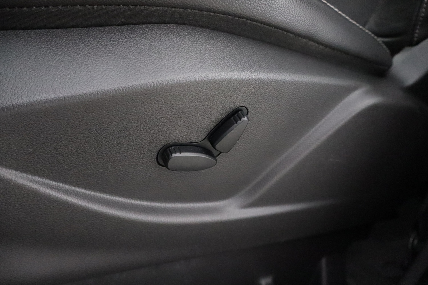 Ford Grand C-MAX vaihtoauto