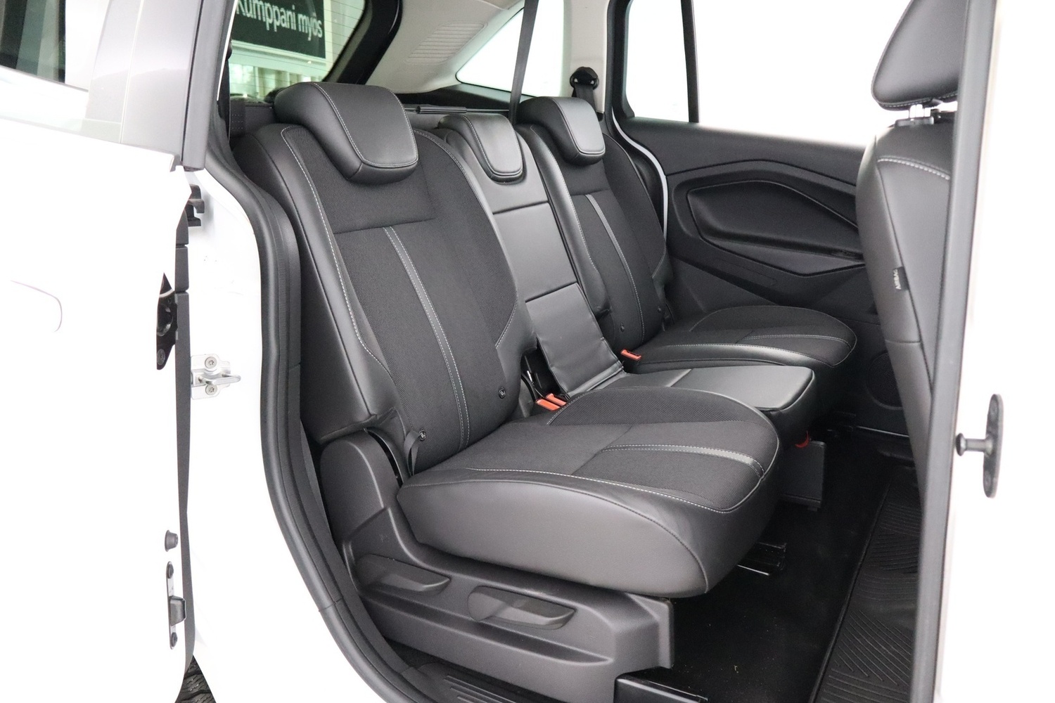 Ford Grand C-MAX vaihtoauto