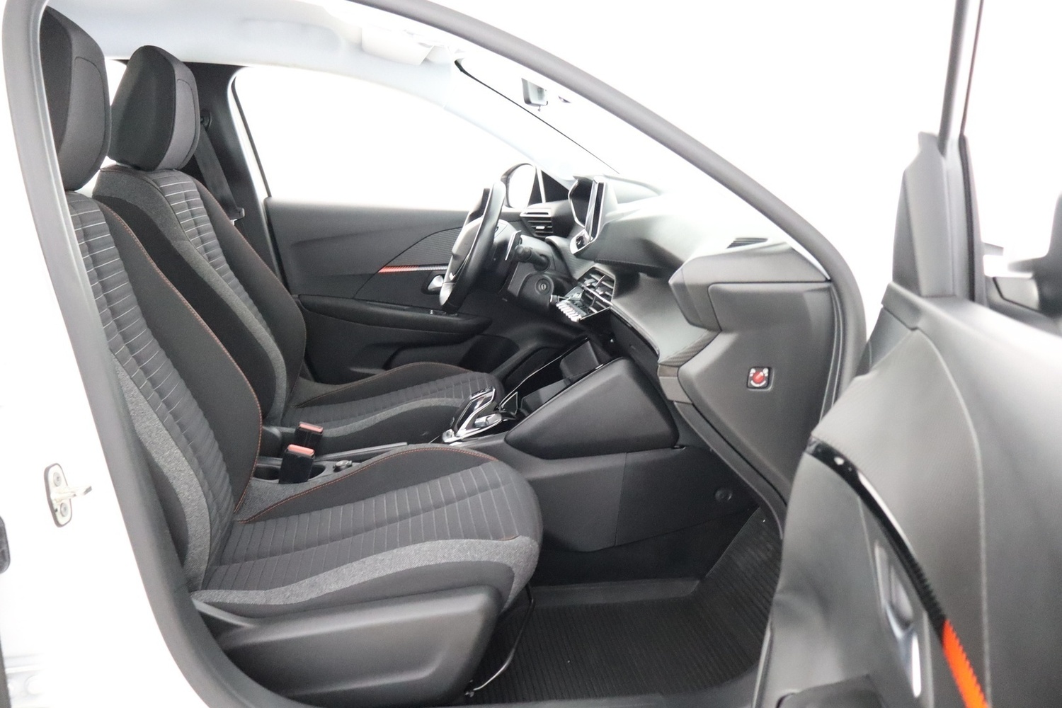 Peugeot 208 vaihtoauto
