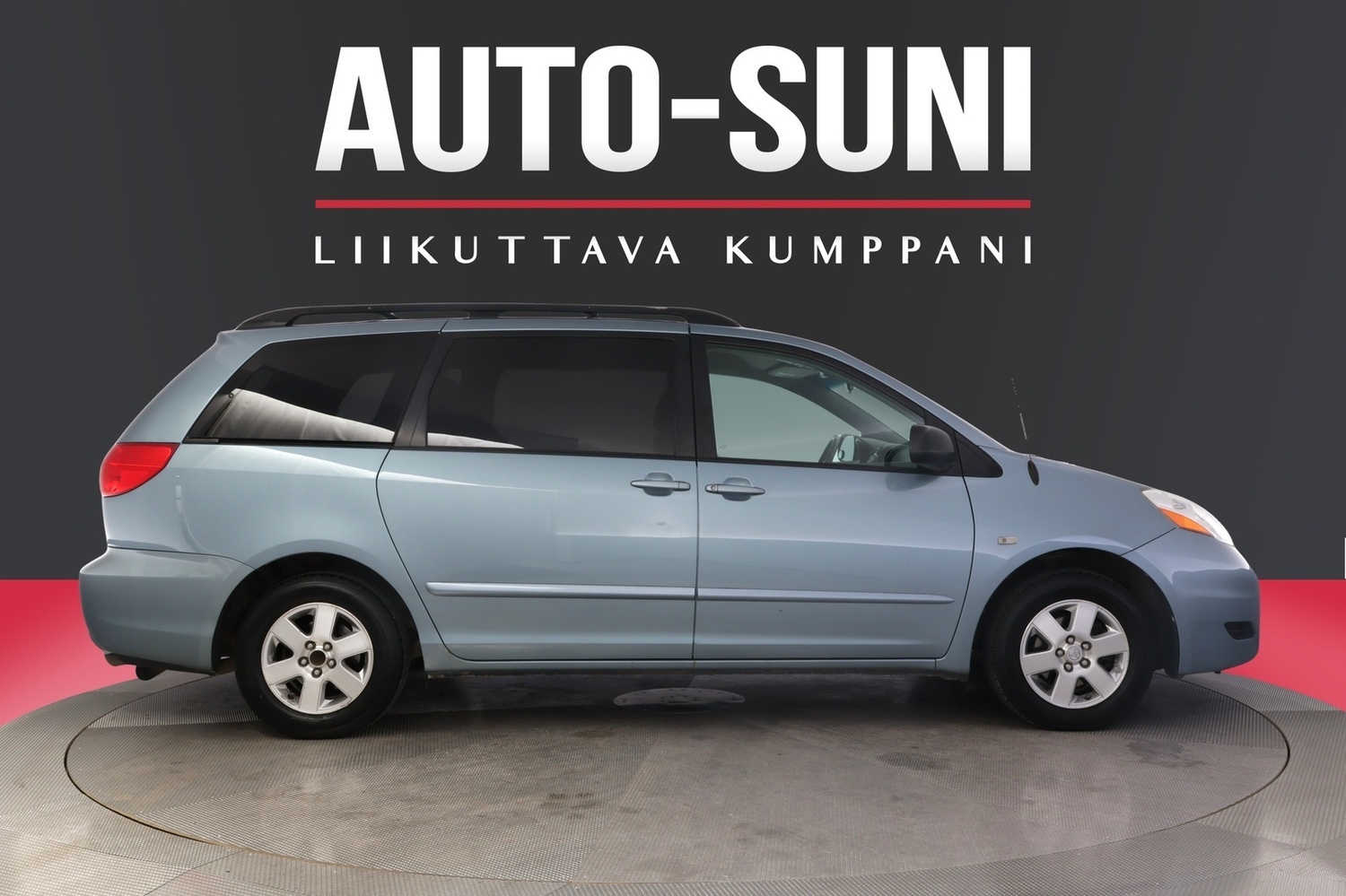 Toyota Sienna vaihtoauto