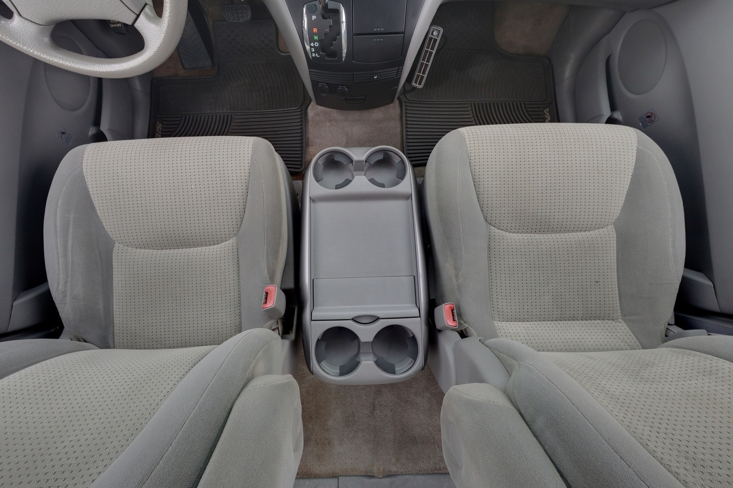 Toyota Sienna vaihtoauto