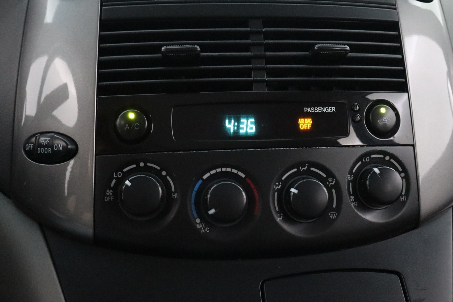Toyota Sienna vaihtoauto