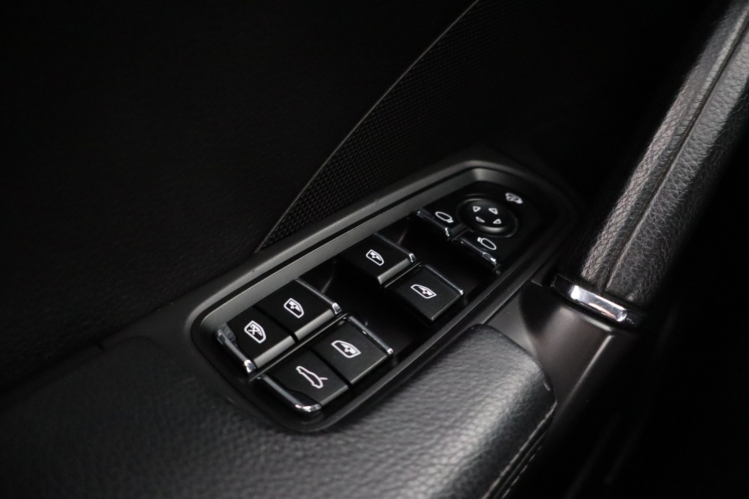 Porsche Cayenne vaihtoauto