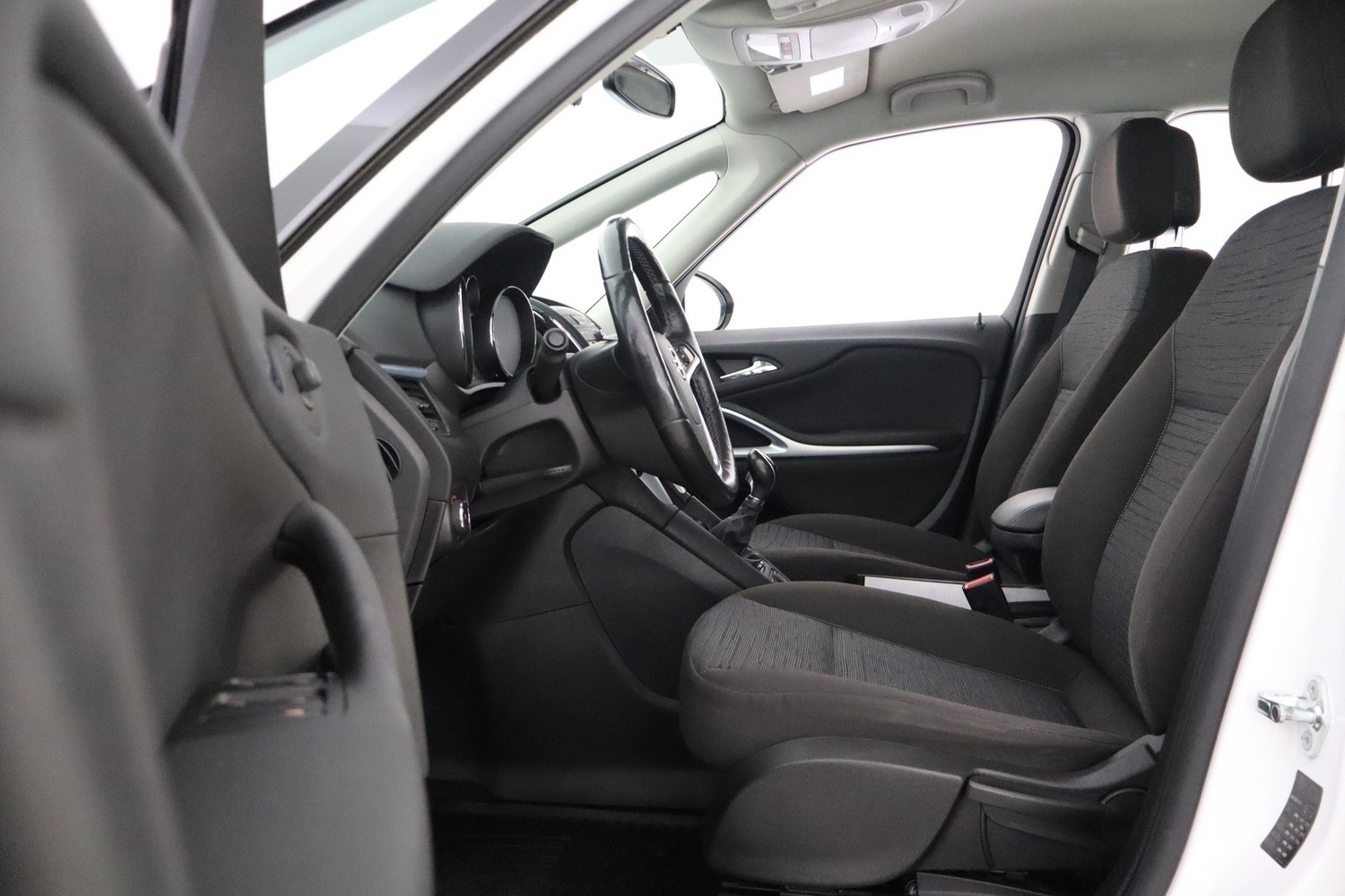 Opel Zafira Tourer vaihtoauto