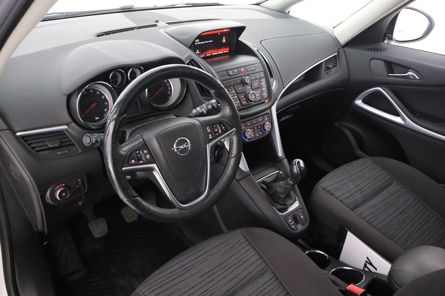 Opel Zafira Tourer vaihtoauto