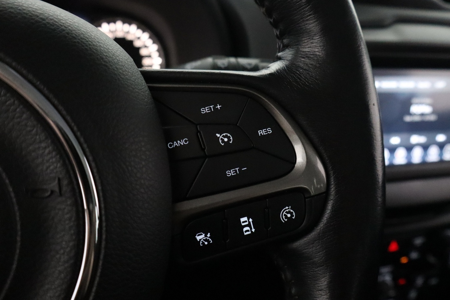 Jeep Renegade vaihtoauto