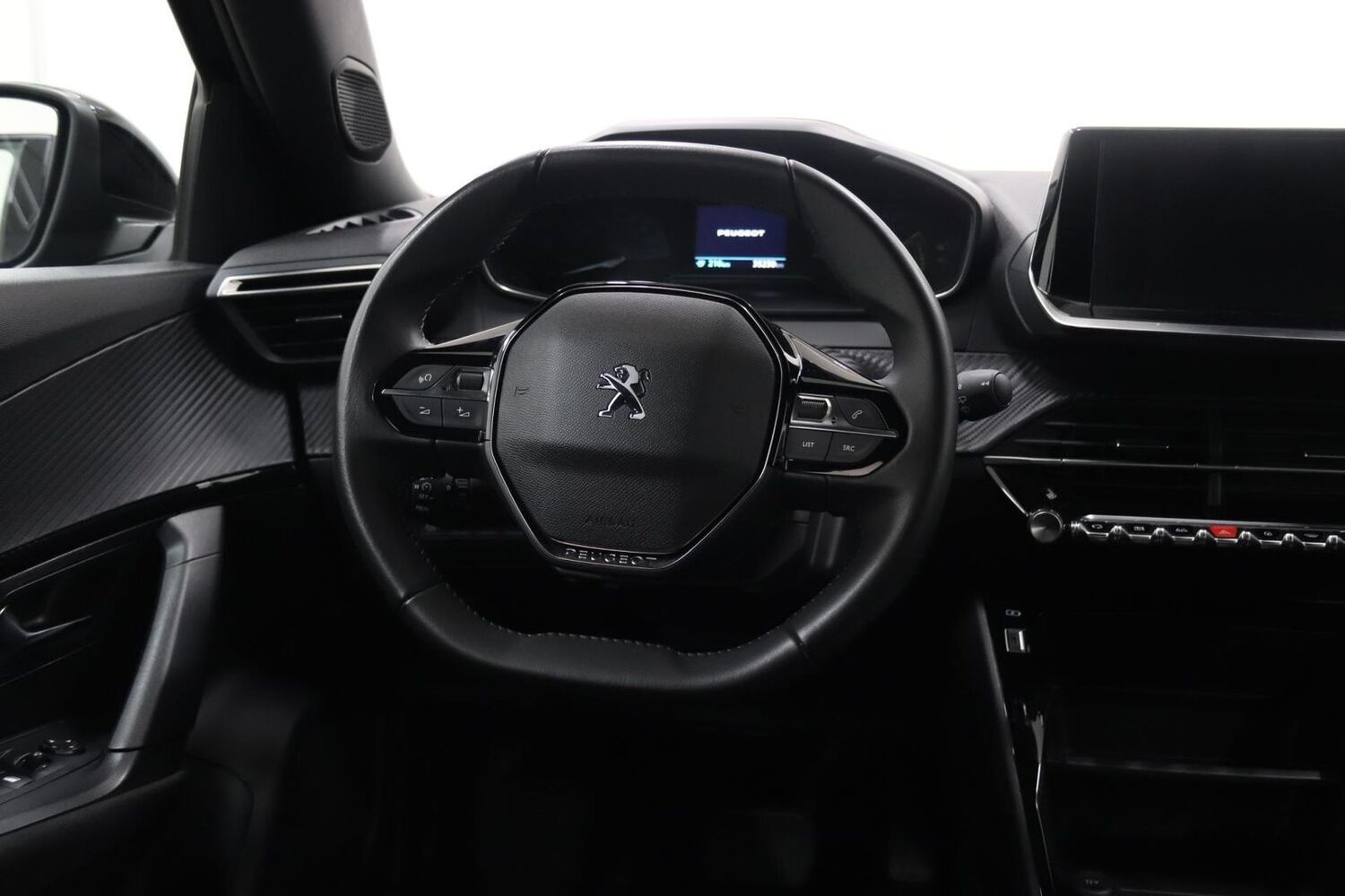 Peugeot e-2008 vaihtoauto