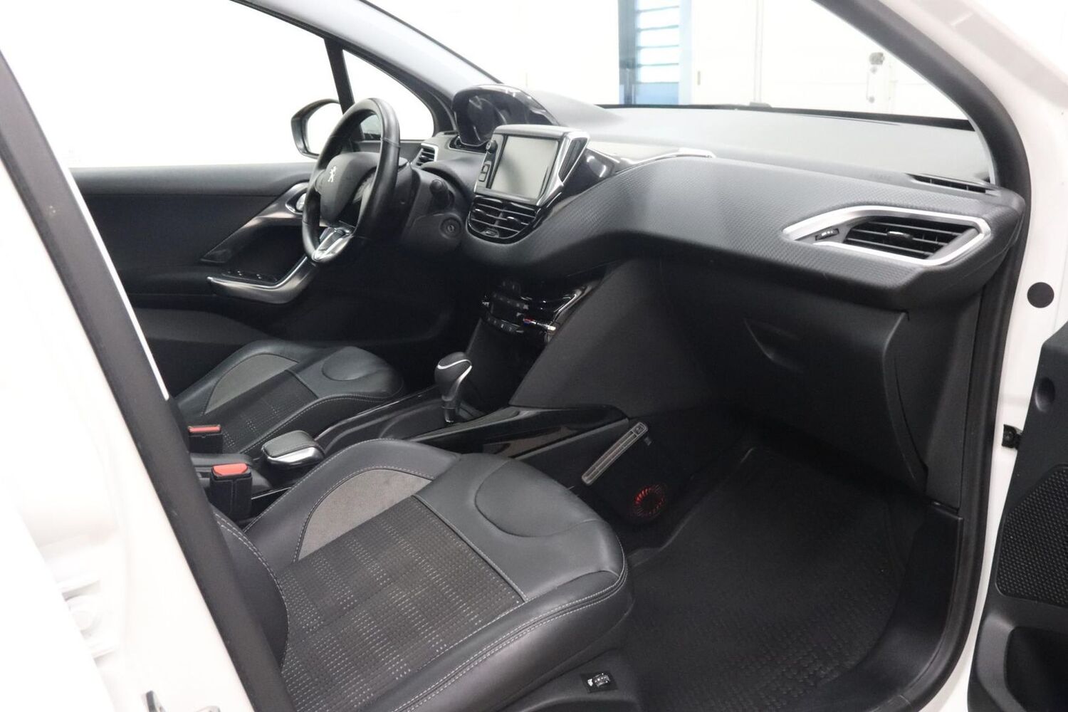 Peugeot 2008 vaihtoauto