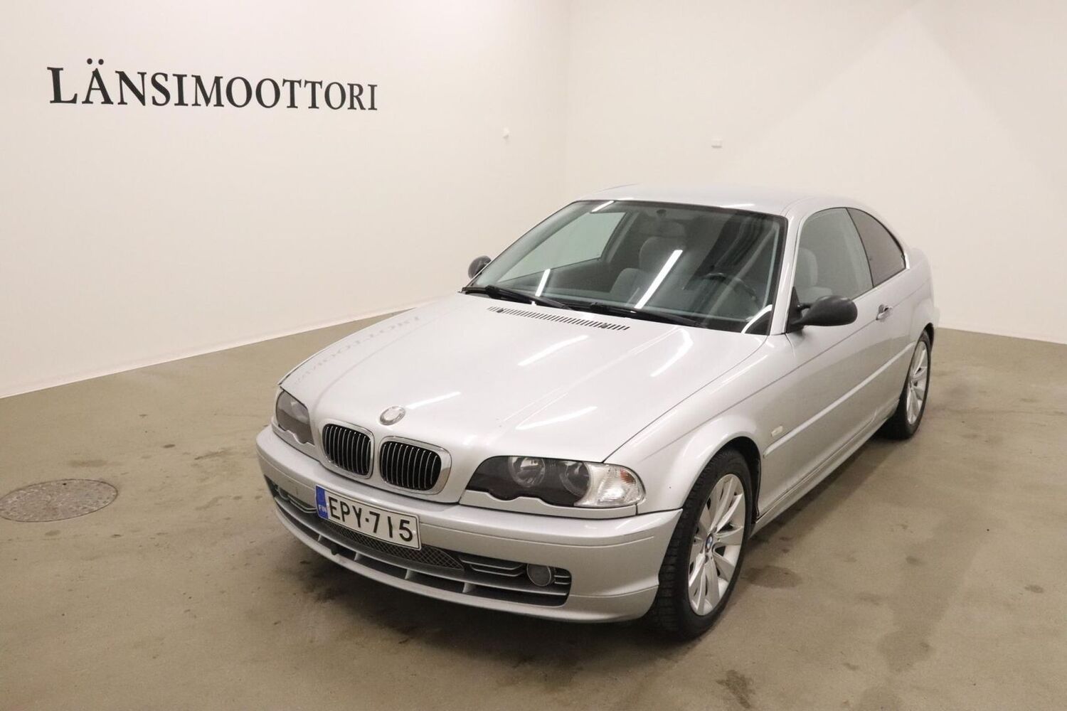 BMW 320 vaihtoauto