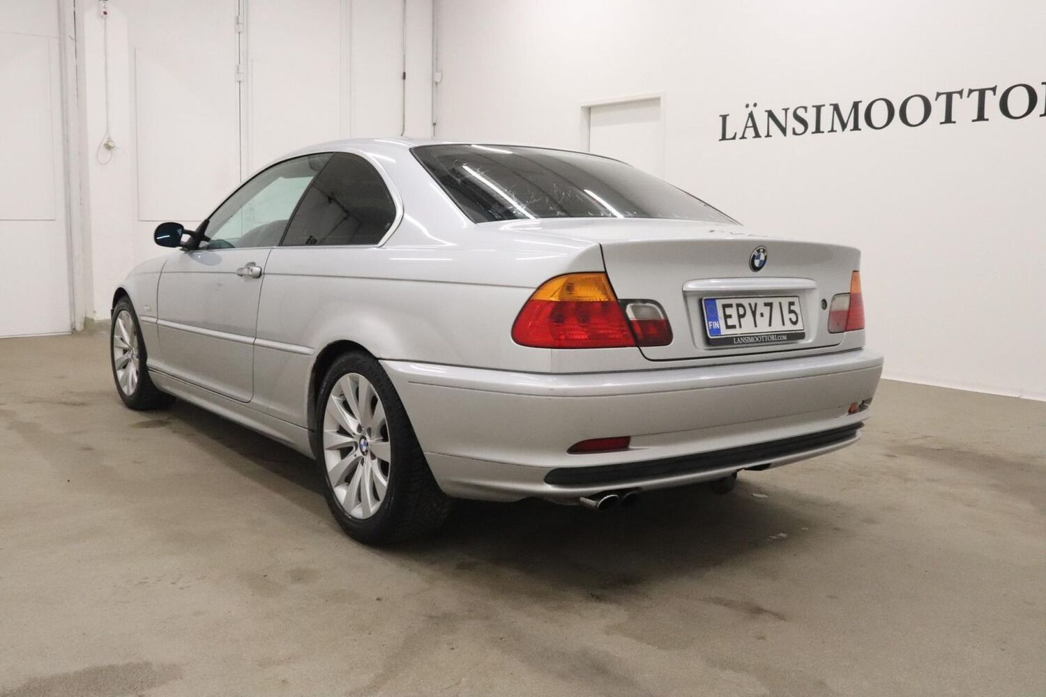 BMW 320 vaihtoauto