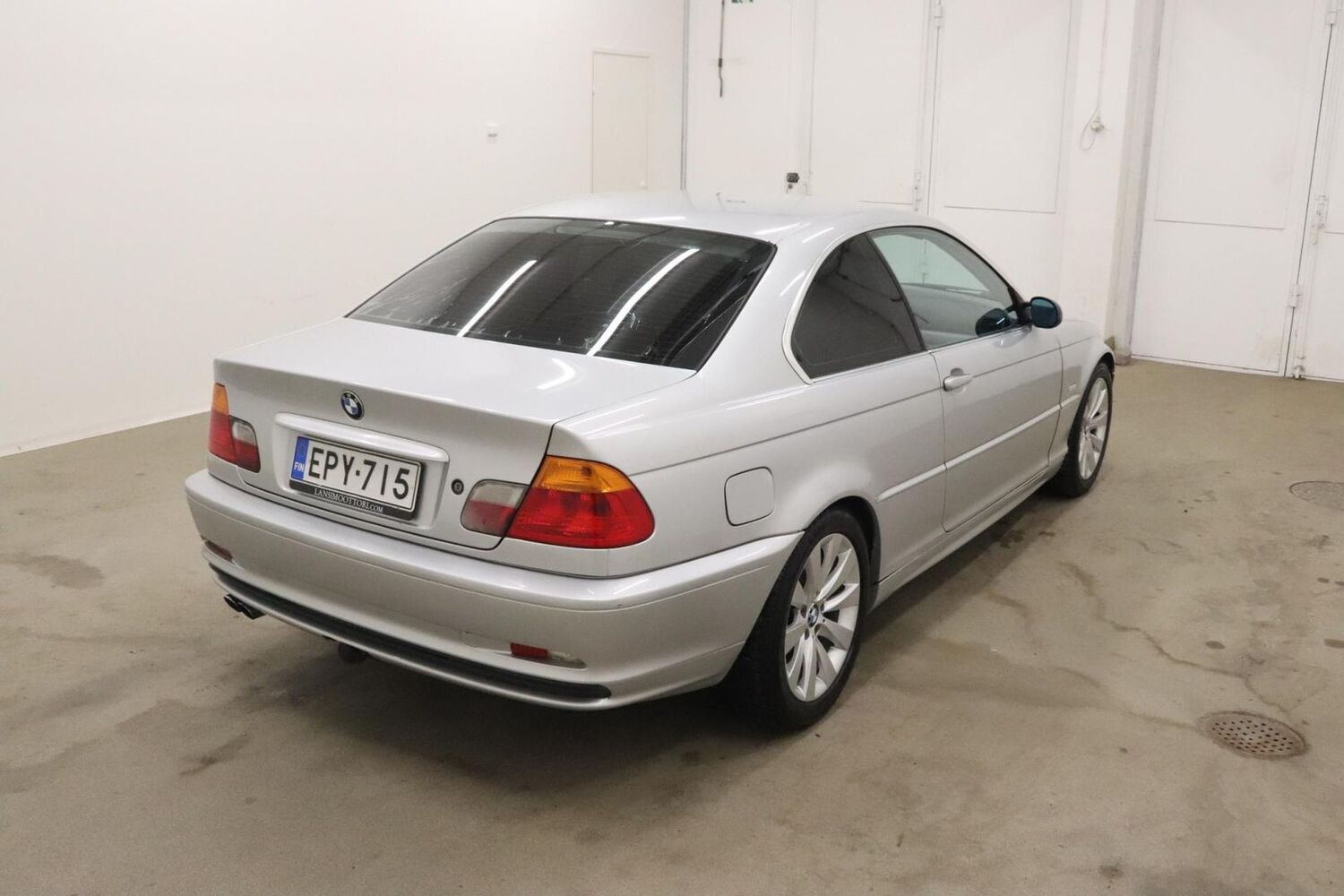 BMW 320 vaihtoauto