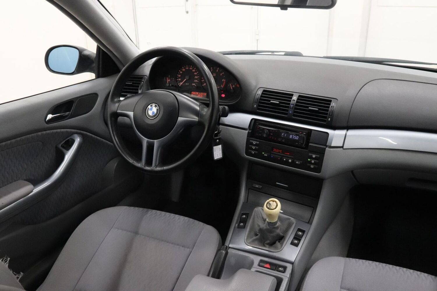 BMW 320 vaihtoauto
