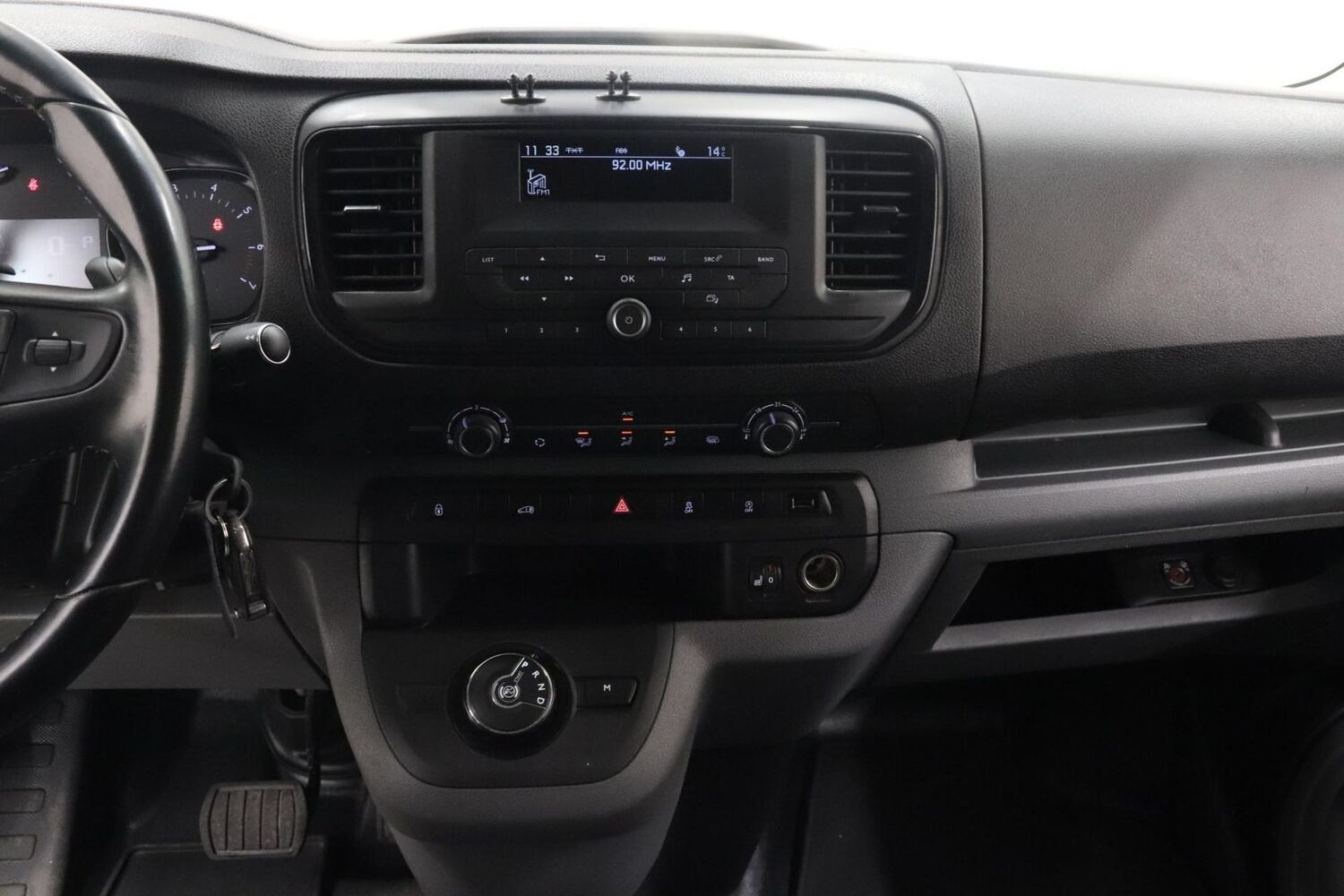 Opel Vivaro vaihtoauto