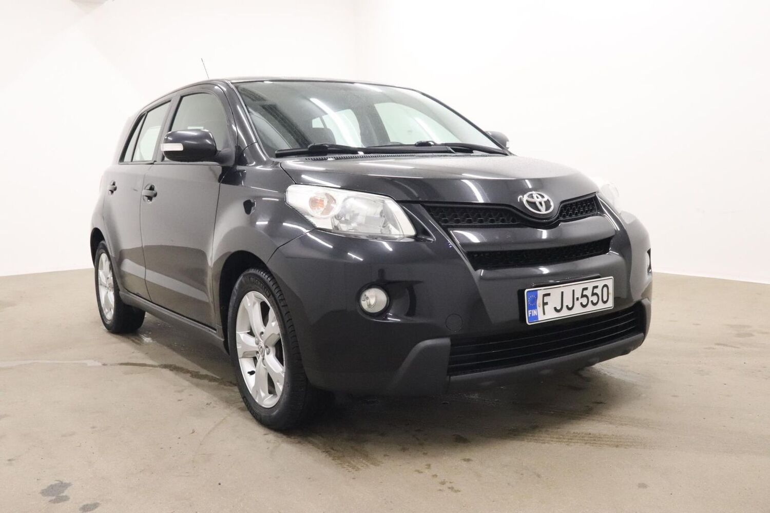 Toyota Urban Cruiser vaihtoauto