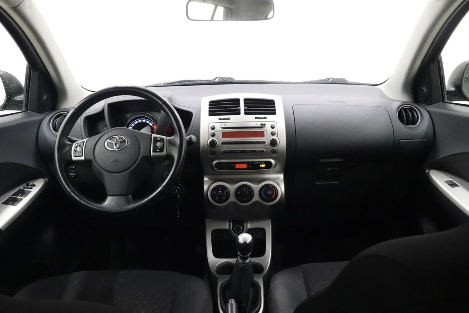 Toyota Urban Cruiser vaihtoauto